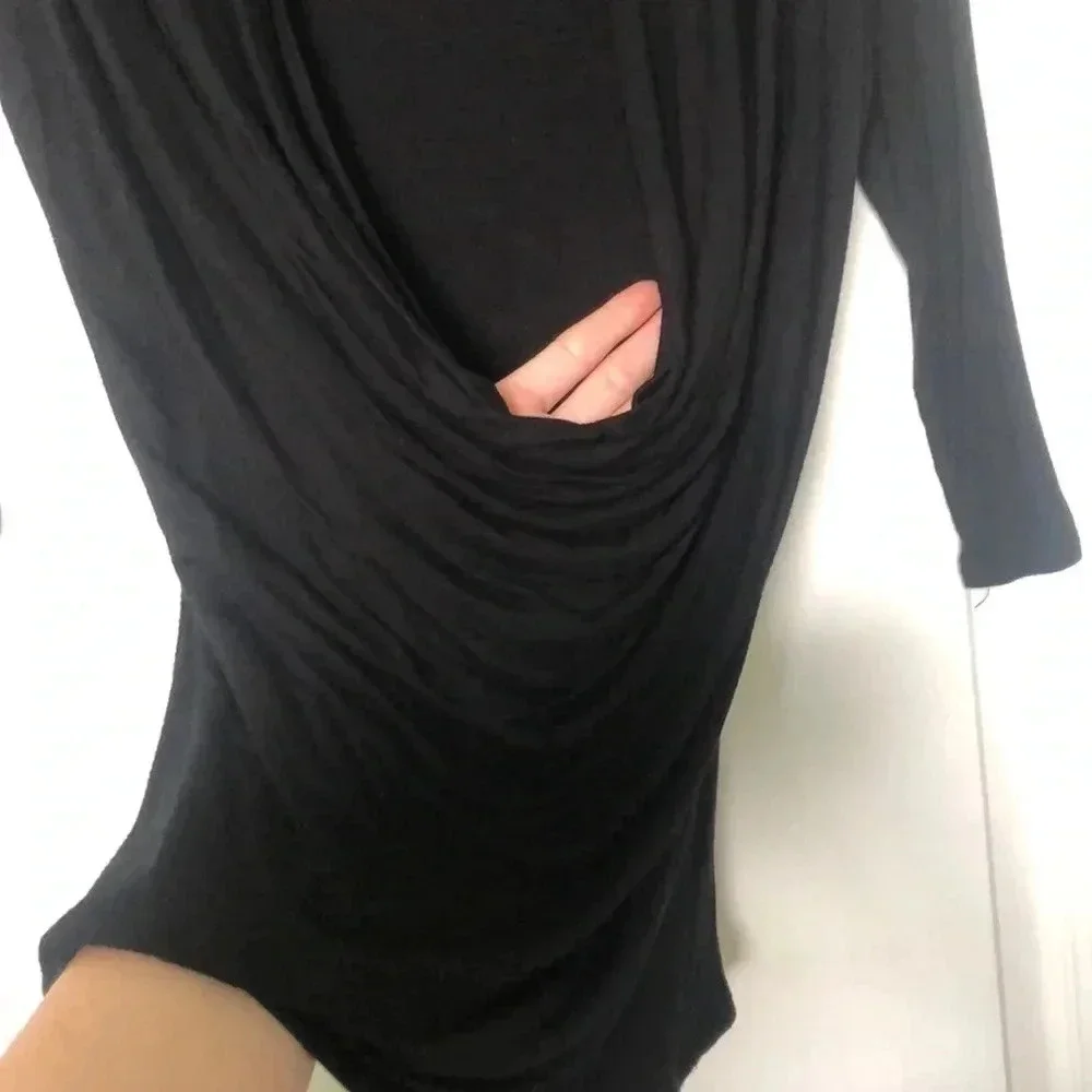 Black Shirt with low front - Picture 2 of 4